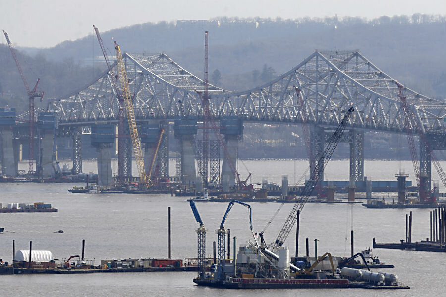 New York tugboat sinks in Hudson River one dead, two missing